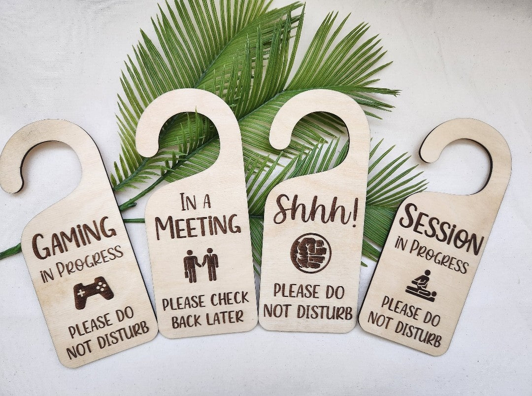 Door Hanger (wood)
