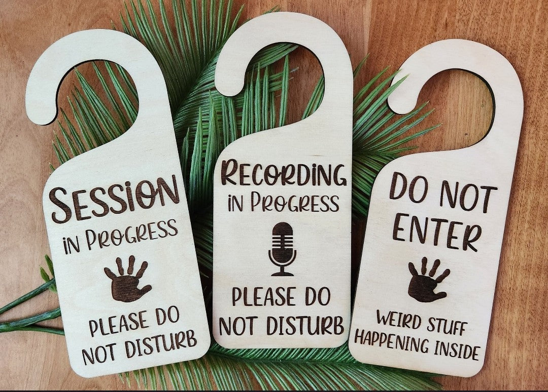 Door Hanger (wood)